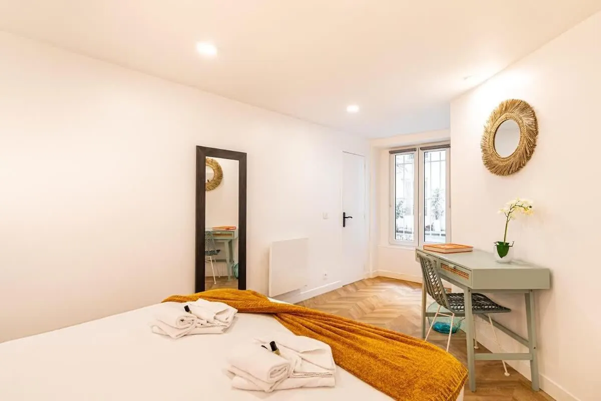 Bel Appartement Parisien 아파트 파리